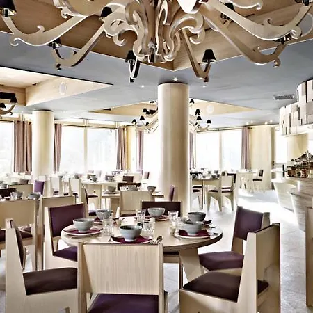 Hotel Altapura & 5*