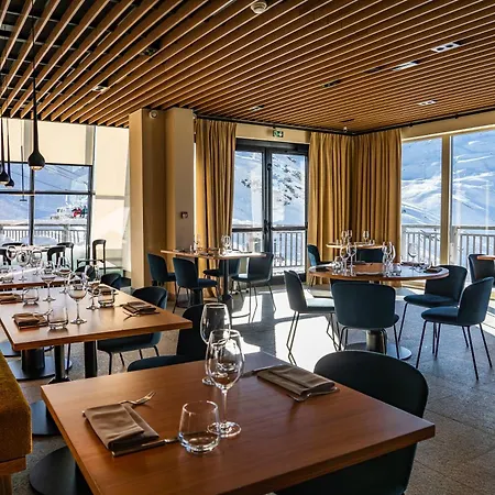 Hotell Altapura & 5*